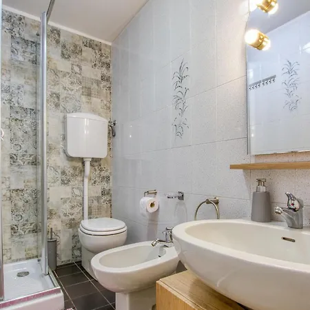 2 Bedroom In Savona